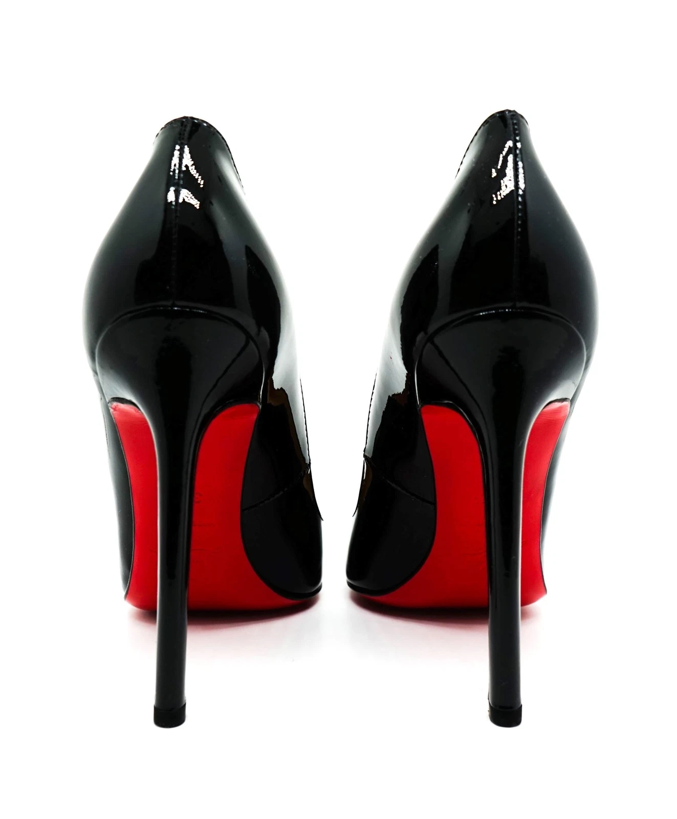 ¿Ha perdido Louboutin su derecho sobre la célebre suela roja?